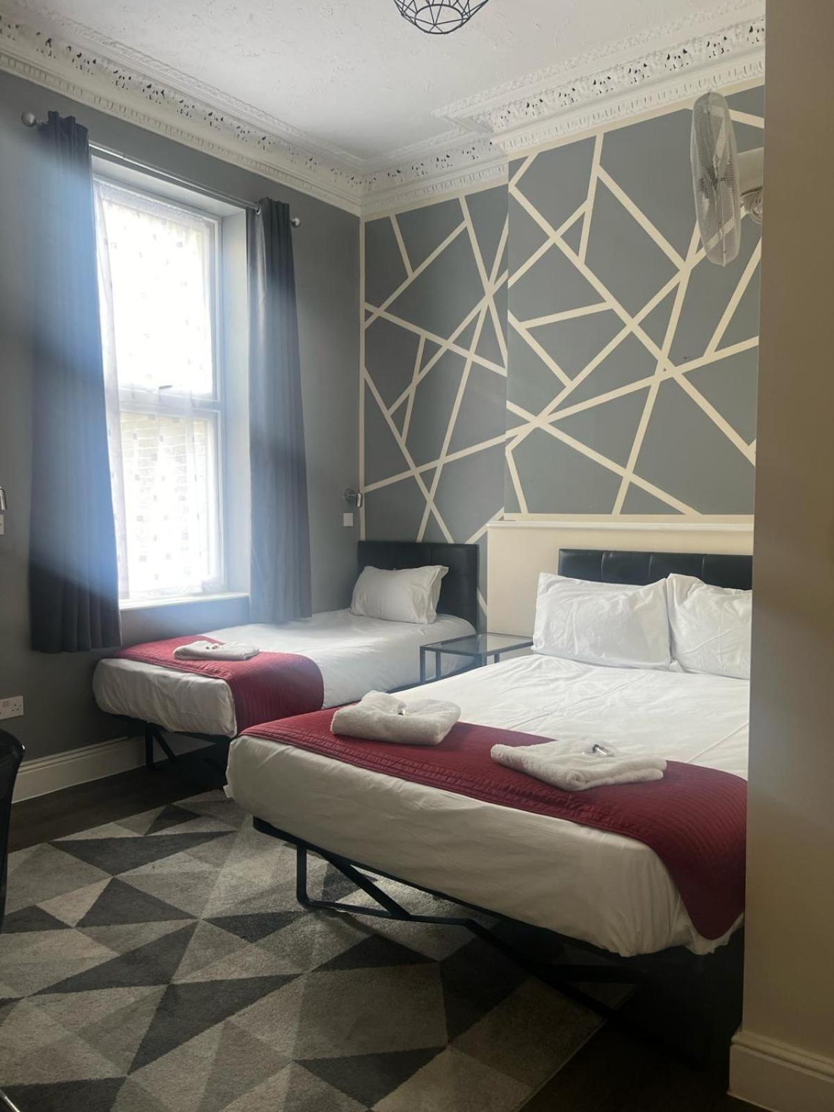 Saba Rooms And Apartments Londra Dış mekan fotoğraf