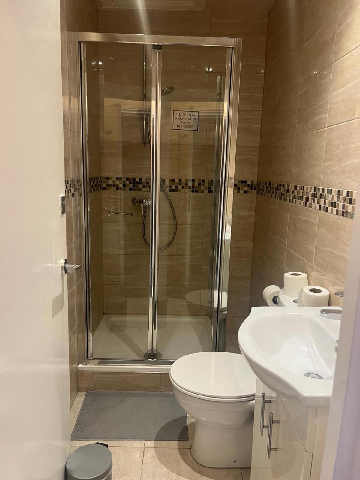 Saba Rooms And Apartments Londra Dış mekan fotoğraf