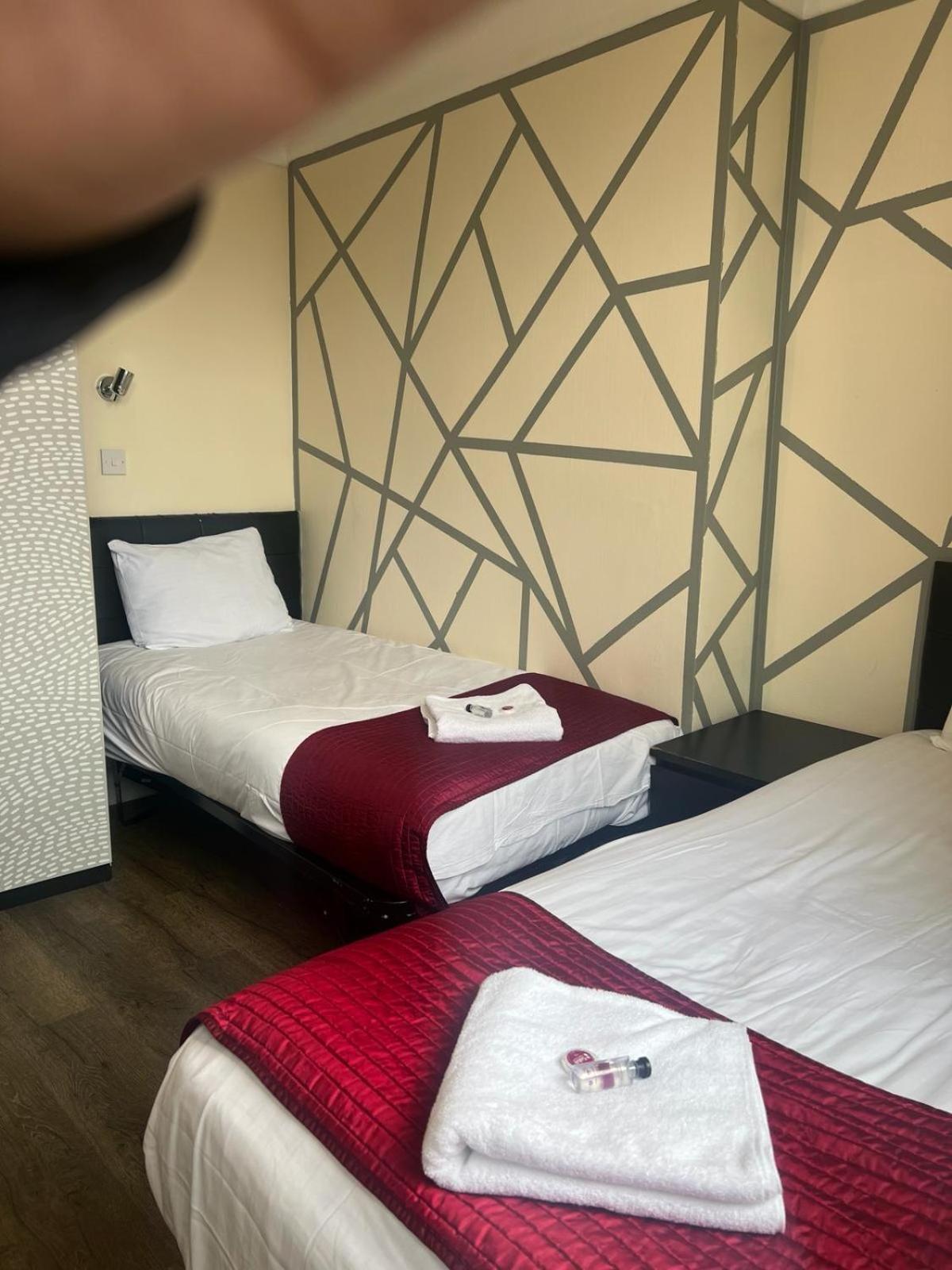 Saba Rooms And Apartments Londra Dış mekan fotoğraf