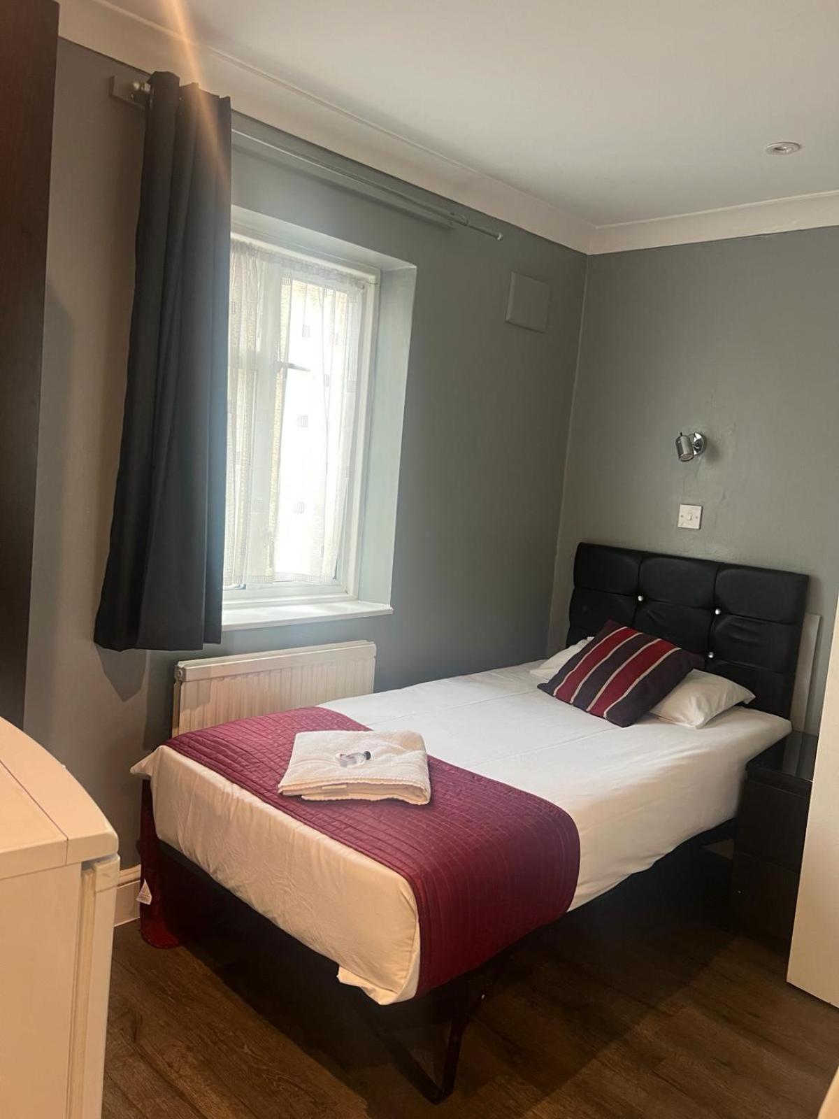 Saba Rooms And Apartments Londra Dış mekan fotoğraf